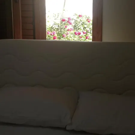 Kaplica Koeyuende Tam Muestakil Apartman Davlos