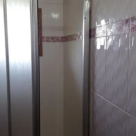 Kaplica Koeyuende Tam Muestakil Apartman *