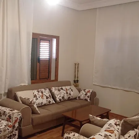 Kaplica Koeyuende Tam Muestakil * Davlos