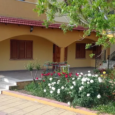 Apartman Kaplica Koeyuende Tam Muestakil Davlos