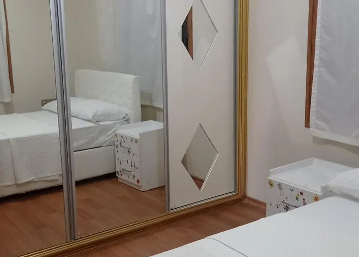 Kaplica Koeyuende Tam Muestakil Appartamento *